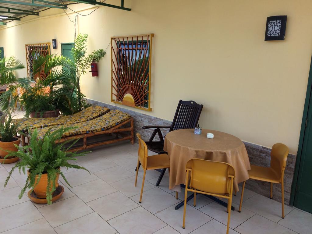 Busy Bee Apartments Kololi Εξωτερικό φωτογραφία